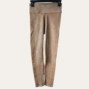 🌷 NWOT Aerie Offline Big Chill Workout Leggings